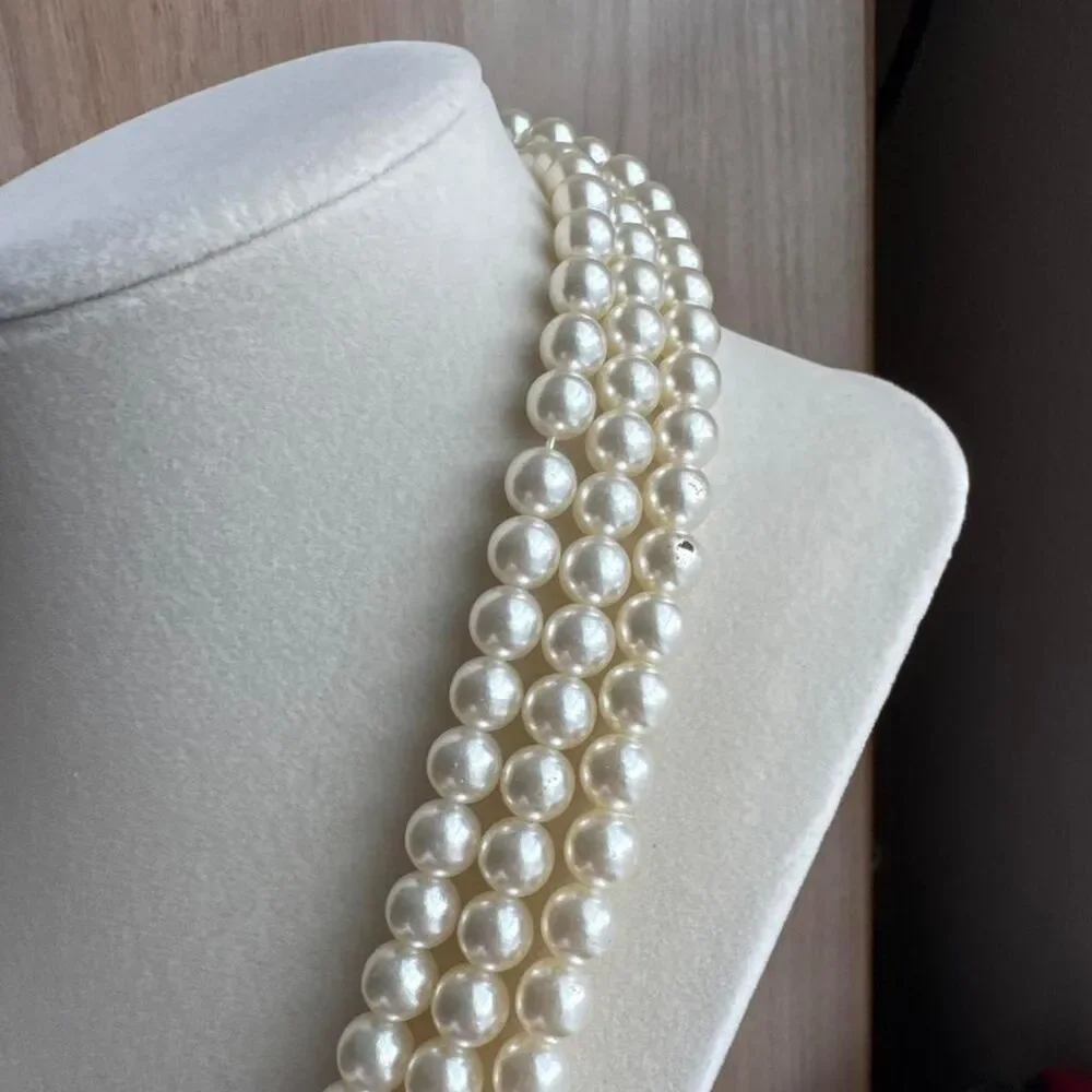 Unbranded Women's Cream and White Jewellery